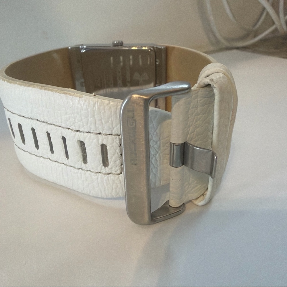Under Armour Rockwell Square Cuff Watch White Leather Mercedes Collaboration - Picture 3 of 4